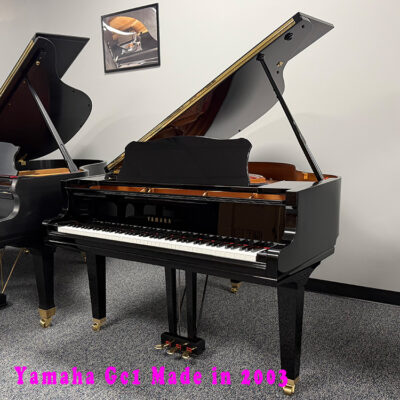 Yamaha Gc1 baby grand piano made in 2003