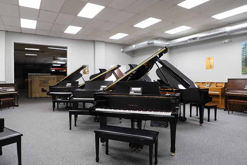 freehold music center used piano selection